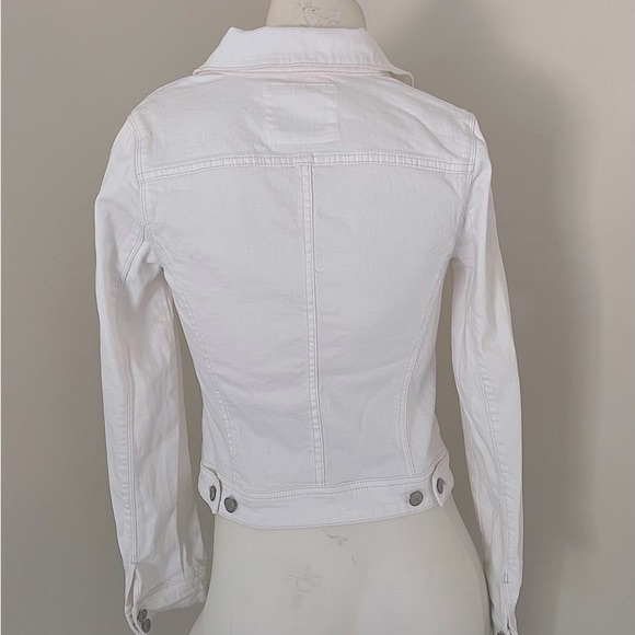 The Limited women’s jean jacket - Picture 3 of 4